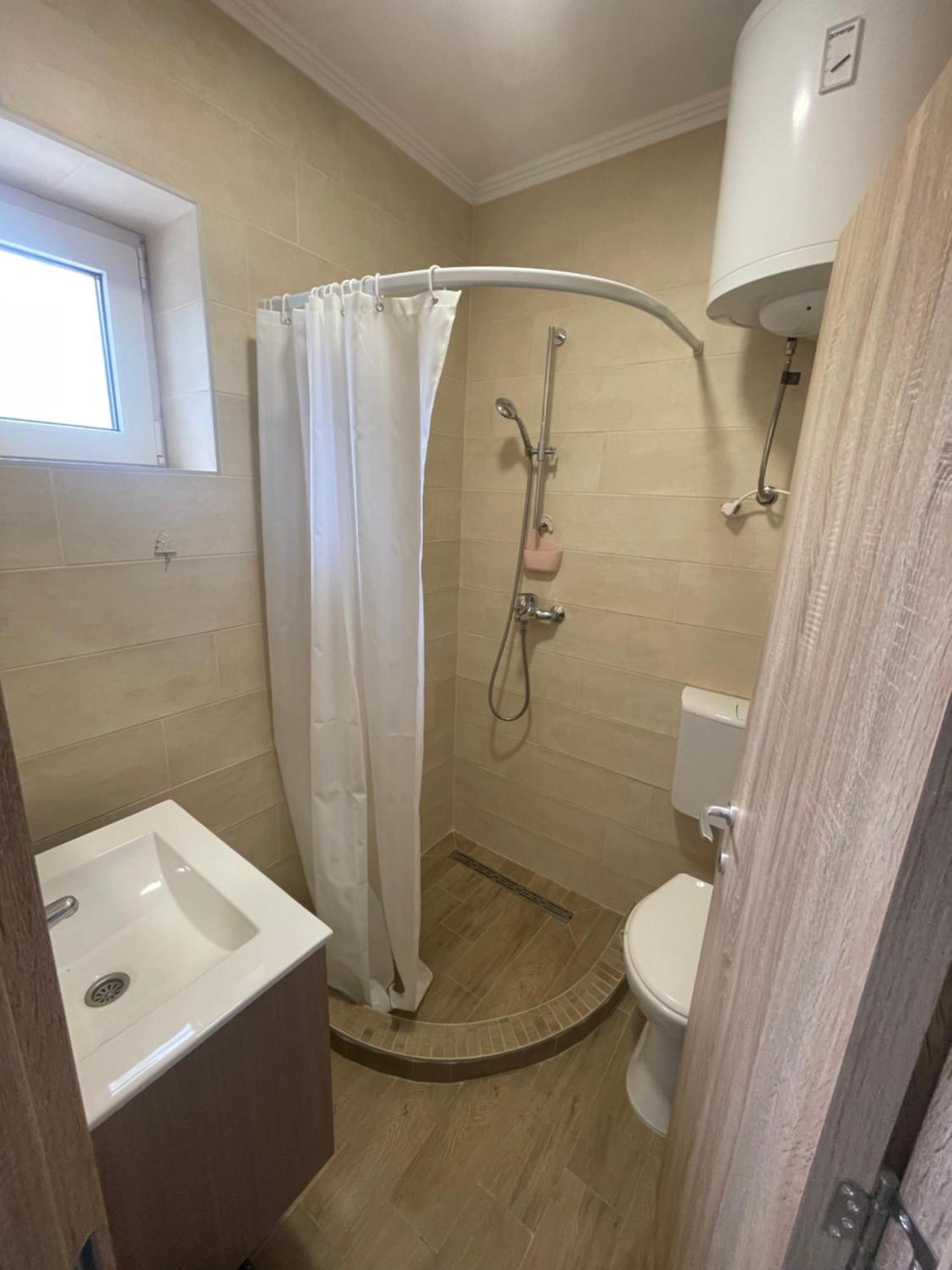 Hotel Zuta Osa Bela Crkva  Exteriér fotografie