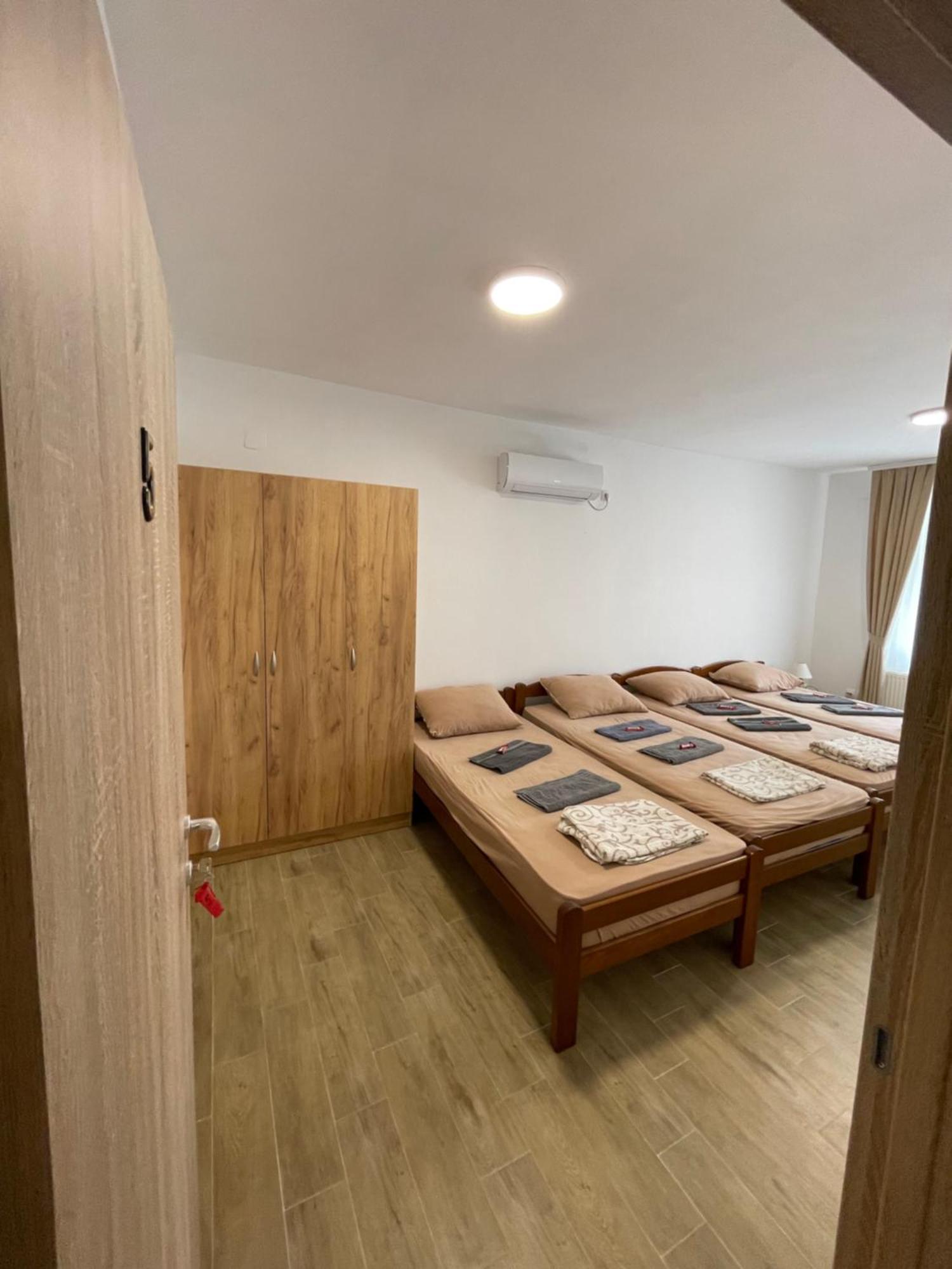 Hotel Zuta Osa Bela Crkva  Exteriér fotografie